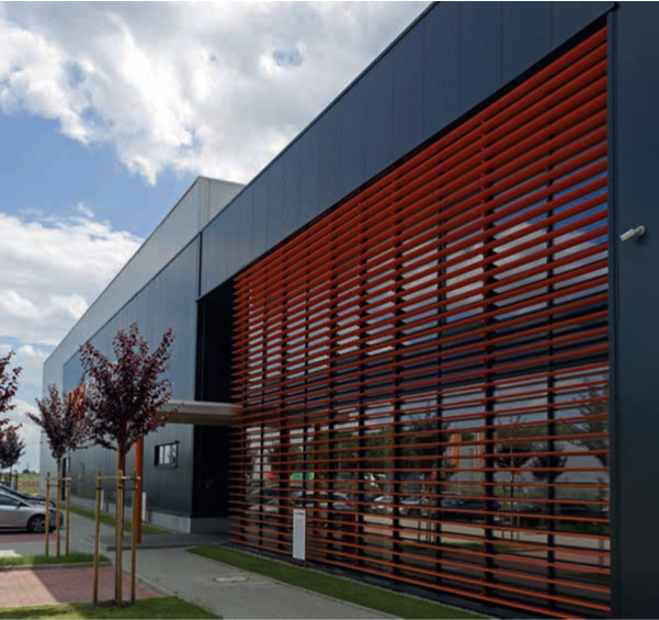 roleta zewnętrzna fasadowa